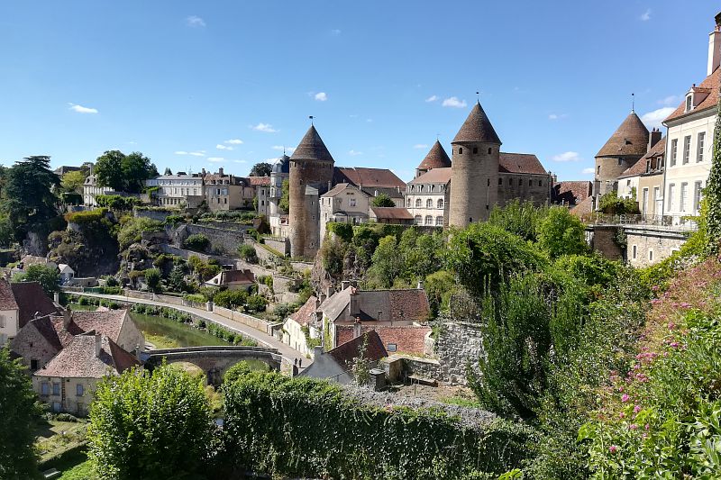 Semur-en-Auxois © Véronique BEIGENGER / BFC Tourisme
