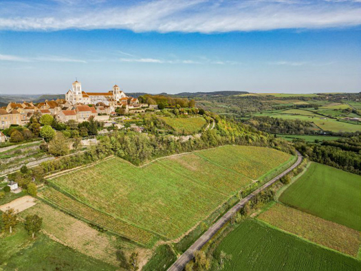 Colline éternelle de Vézelay © Anne-Gaëlle LABORDE-CEYRAC - Histoires de patrimoine / BFC Tourisme