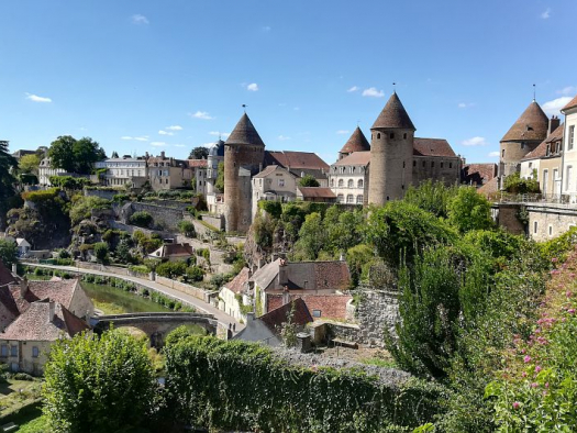 Semur-en-Auxois © Véronique BEIGENGER / BFC Tourisme